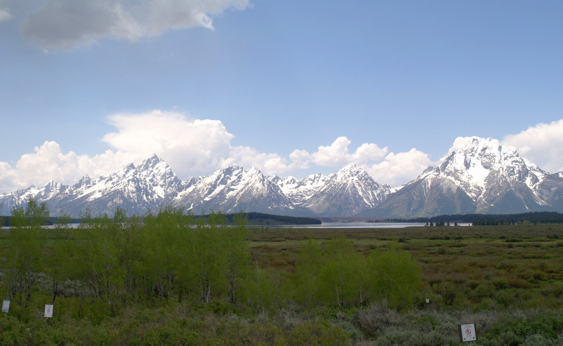 grand-teton-national-park-from-distance